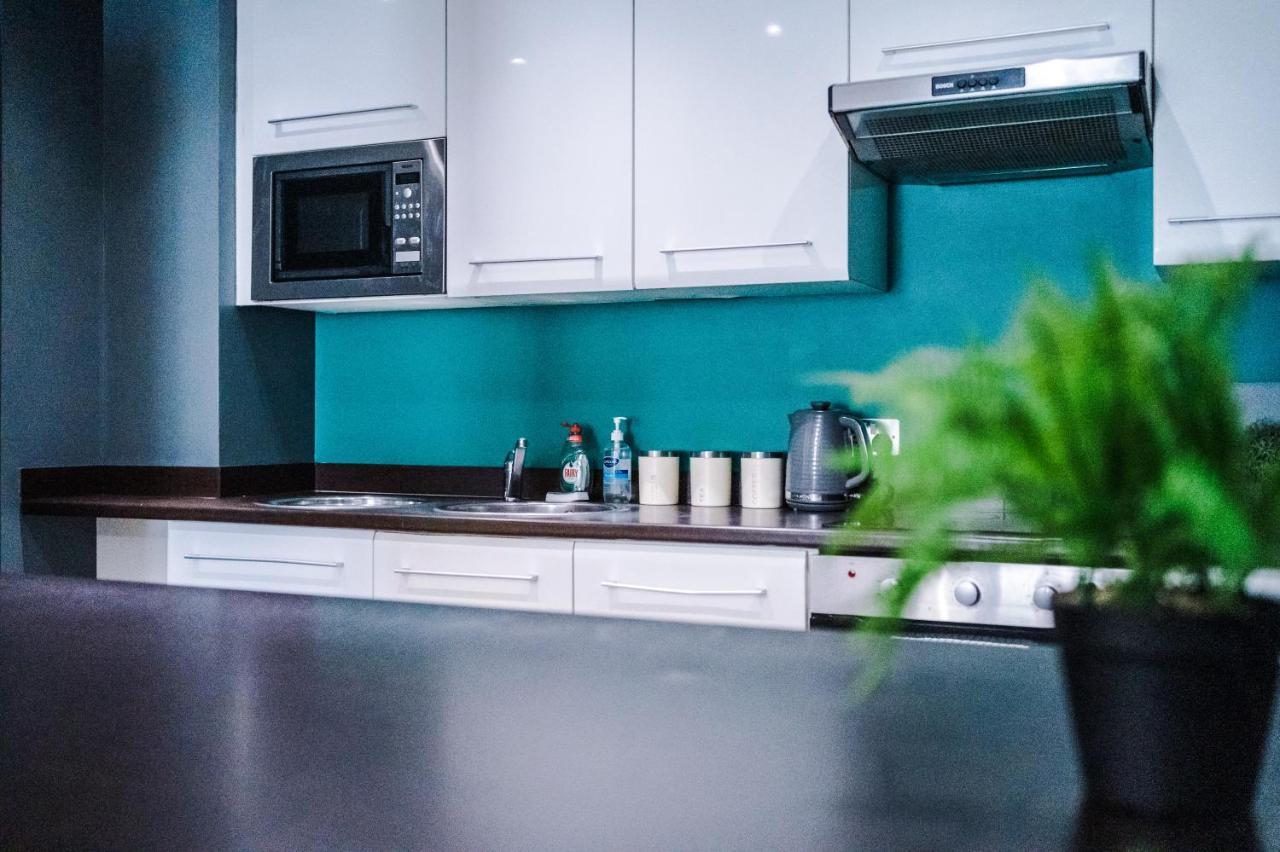 Apartment Spacious - Sleeps 9 *