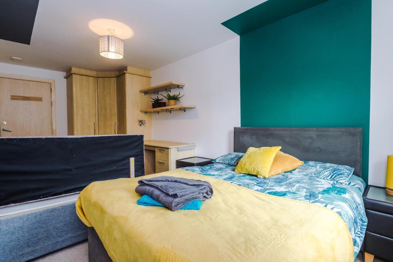 Spacious - Sleeps 9 Apartment