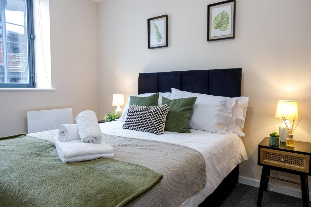 Bright And Modern 2 Bedroom Apartment Manchester