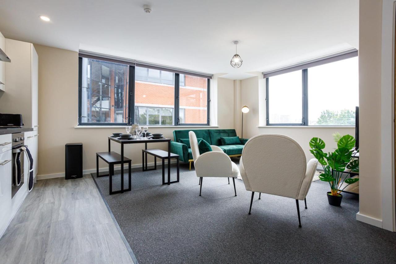 Apartment Bright And Modern 2 Bedroom *
