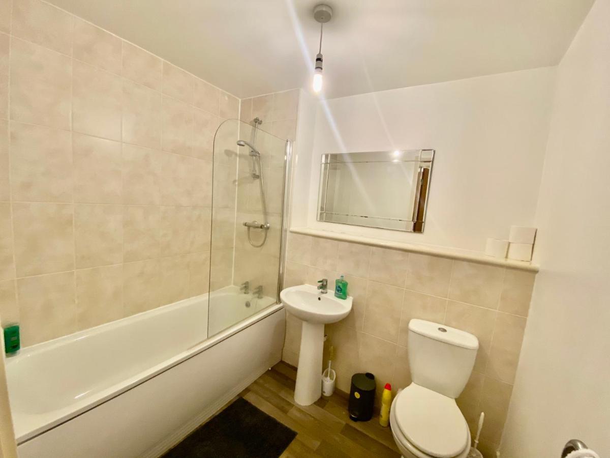 Ladywell Apartment