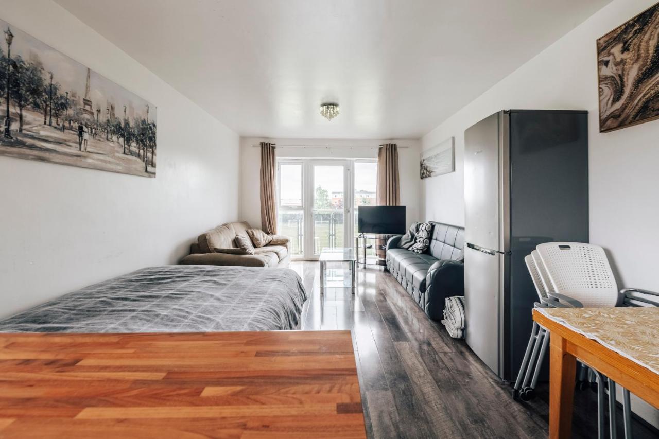 Lloyd St Appartement