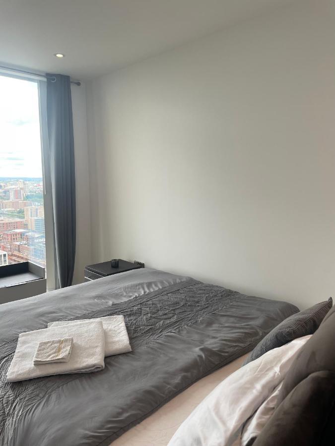 Luxury 2 Bedroom Centre *