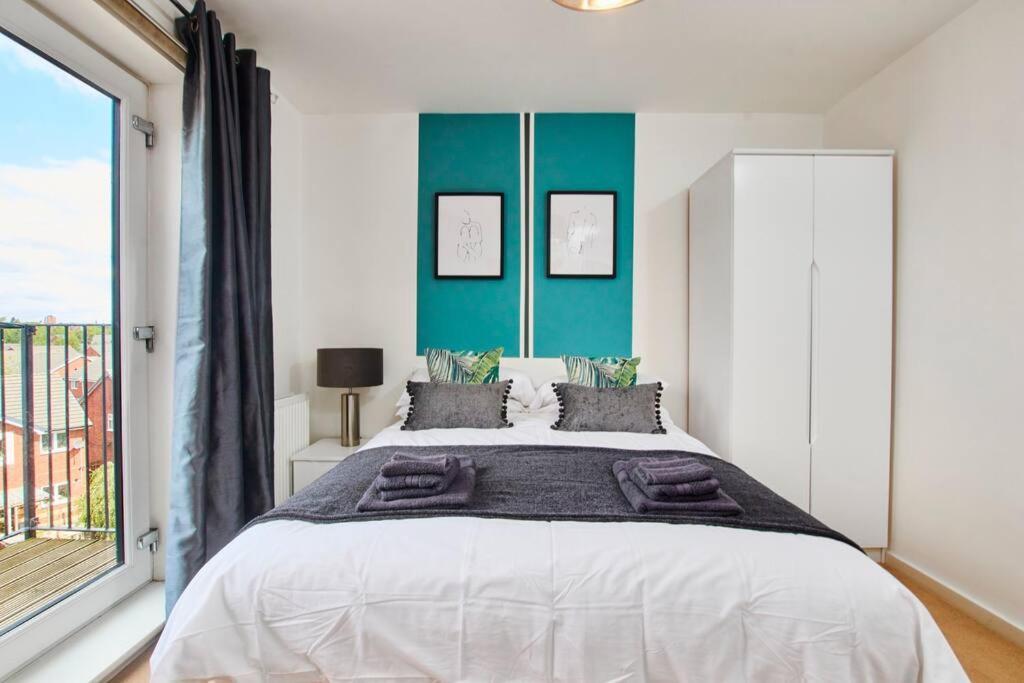 Gem - Sleeps 6 * Manchester