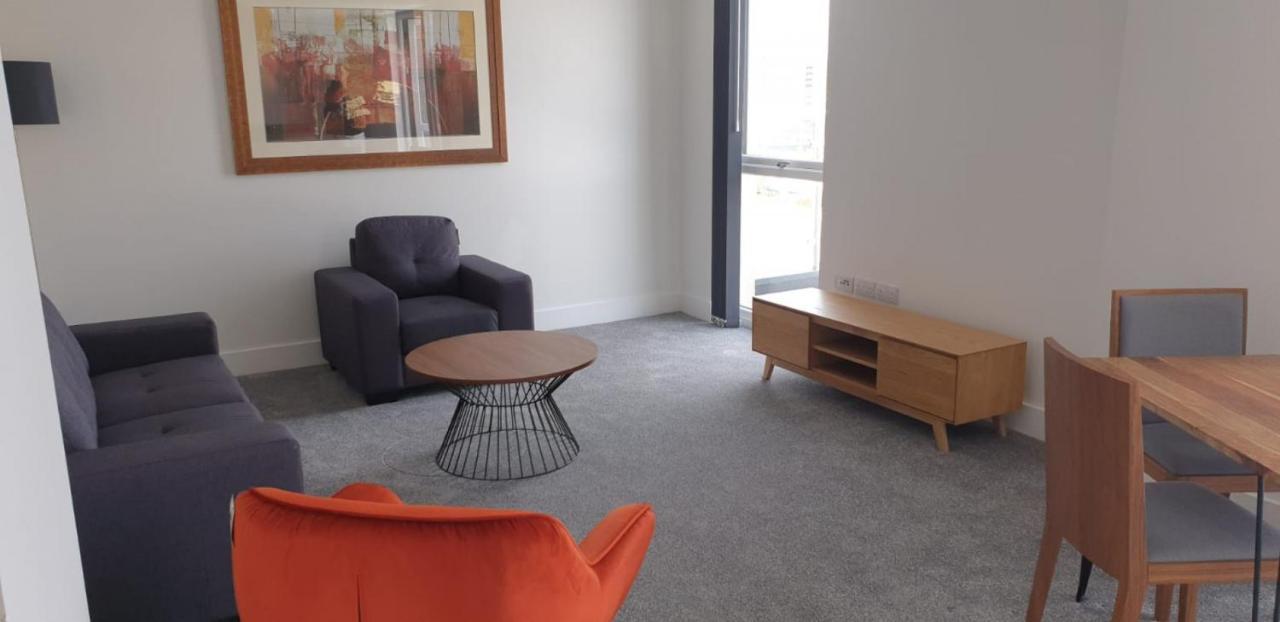 Red Ba Serviced Accommodation- Adelphi Appartement *