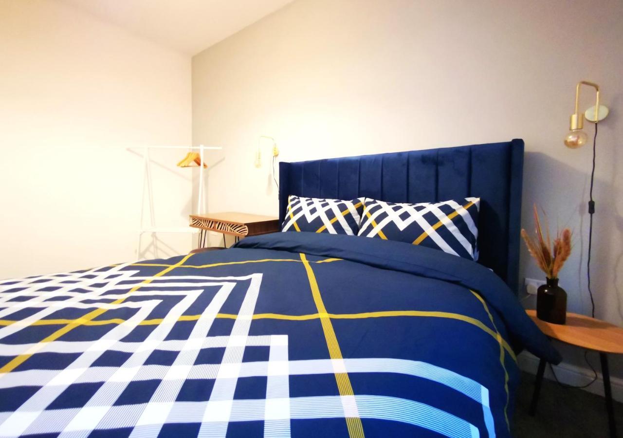The Mellor - Holiday Home With Free Parking 15 Minutes To Manchester City Centre & Coop Live Arena *