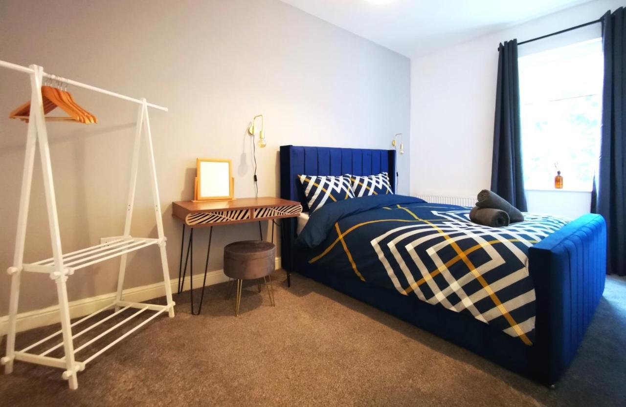 The Mellor - Holiday Home With Free Parking 15 Minutes To Manchester City Centre & Coop Live Arena Vakantiehuis