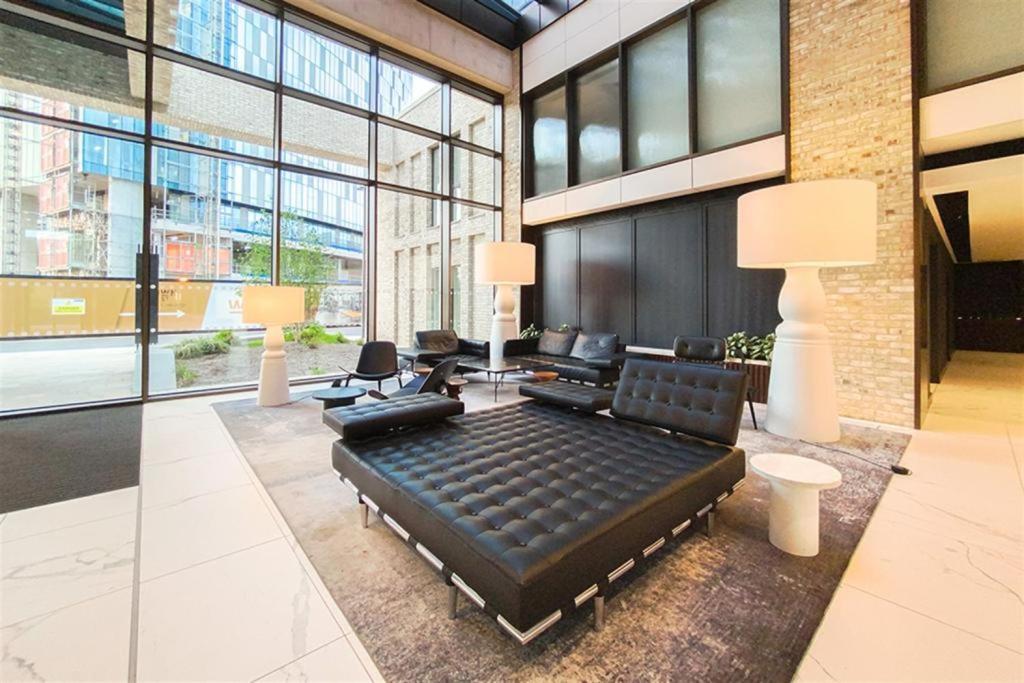 Luxury 2 Bedroom Centre *