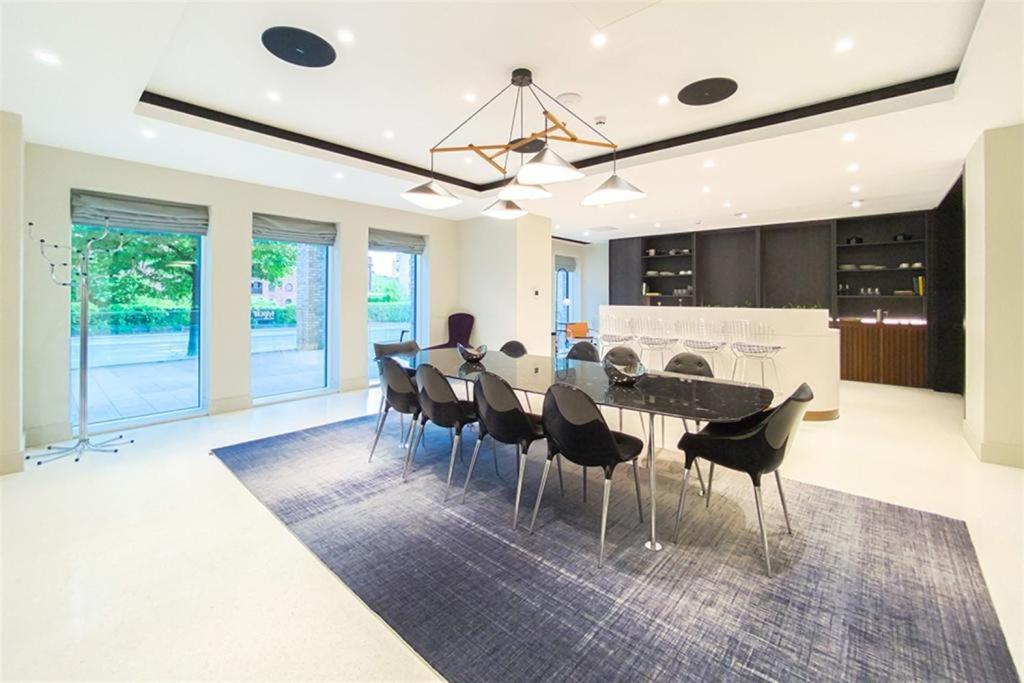 Luxury 2 Bedroom Centre