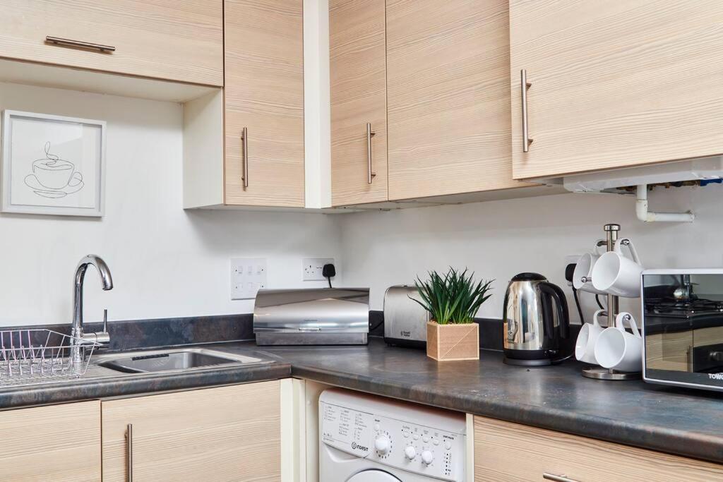 Gem - Sleeps 6 * Manchester