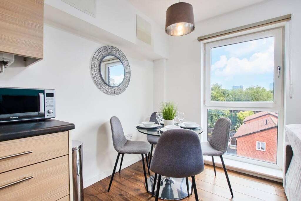 Gem - Sleeps 6