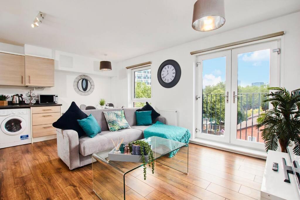 Gem - Sleeps 6
