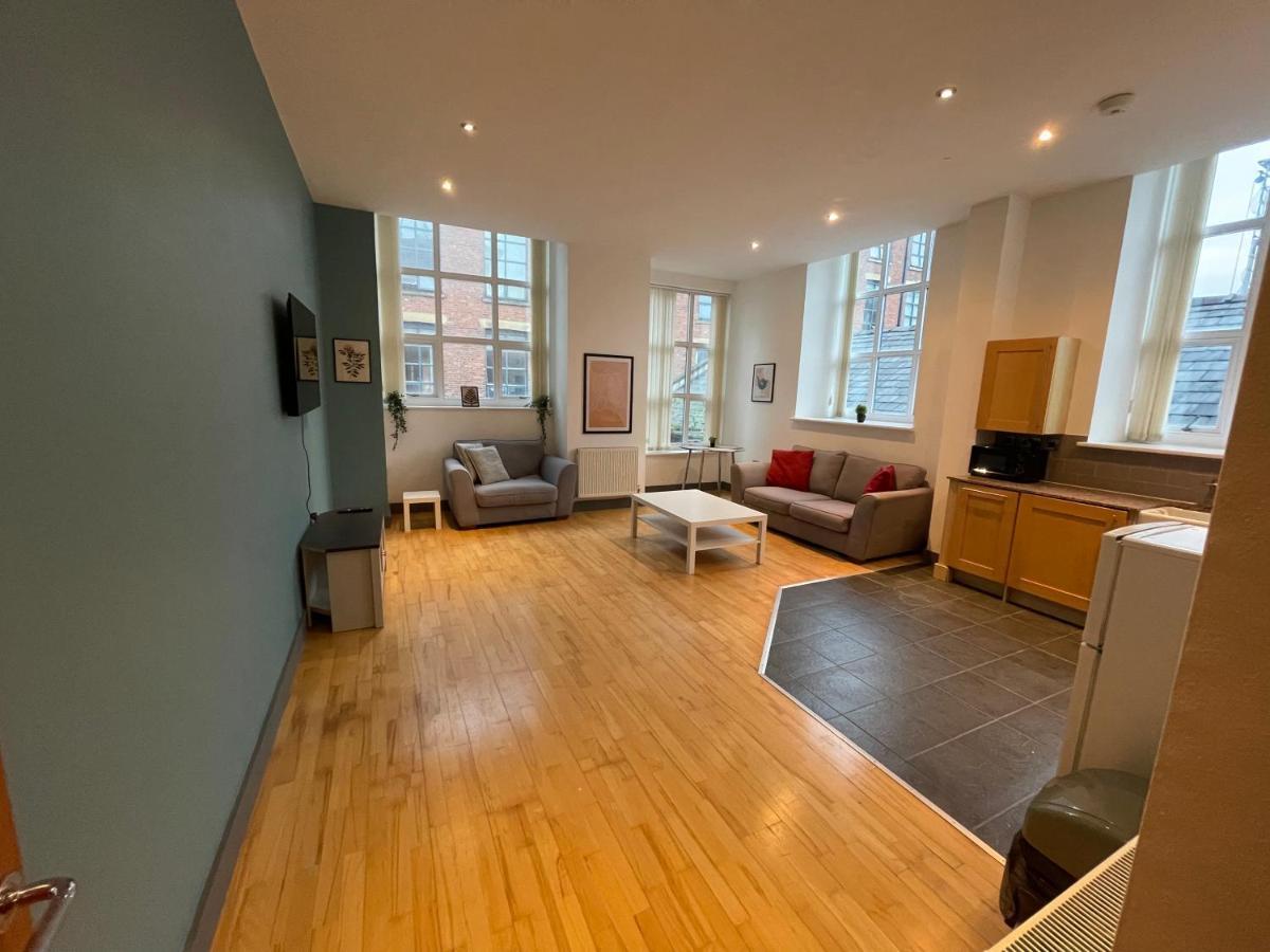 Spacious, Bright And Airy Centre Flat. Unique Converted Mill. Appartement *