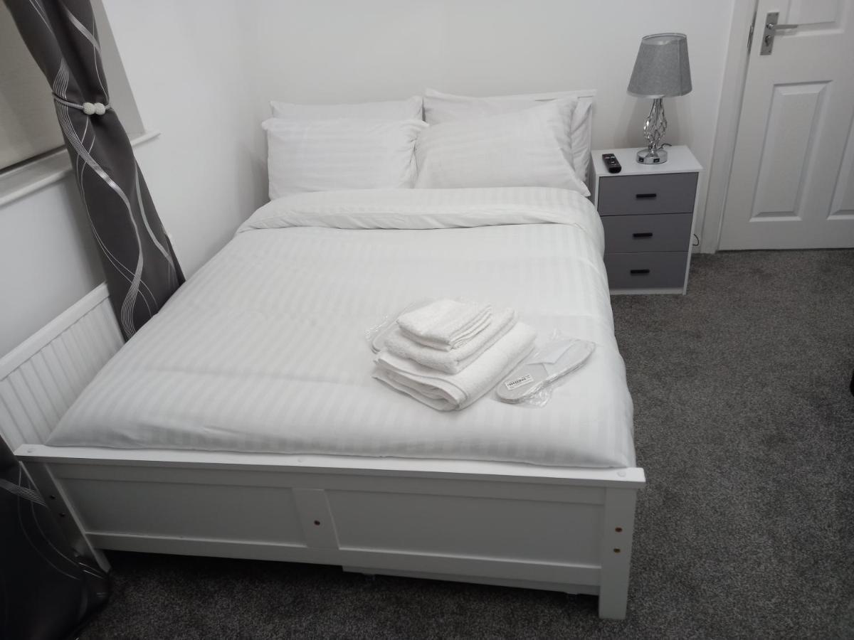 Garswood Road House Homestay Manchester