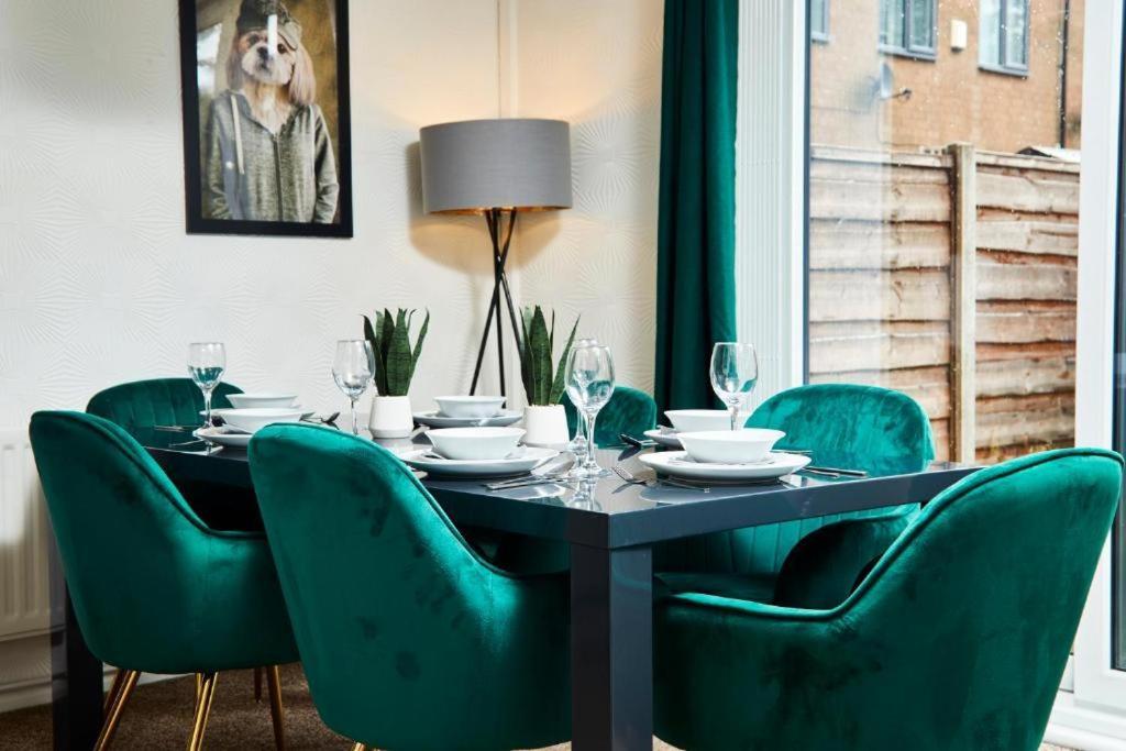 The Emerald House Of - Garden - Parking Appartement Manchester