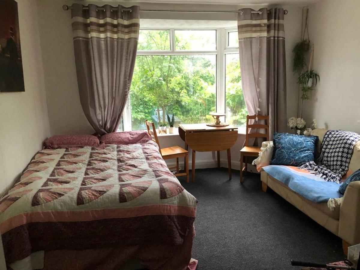 Private Studio Flat Great Location In Appartement Manchester