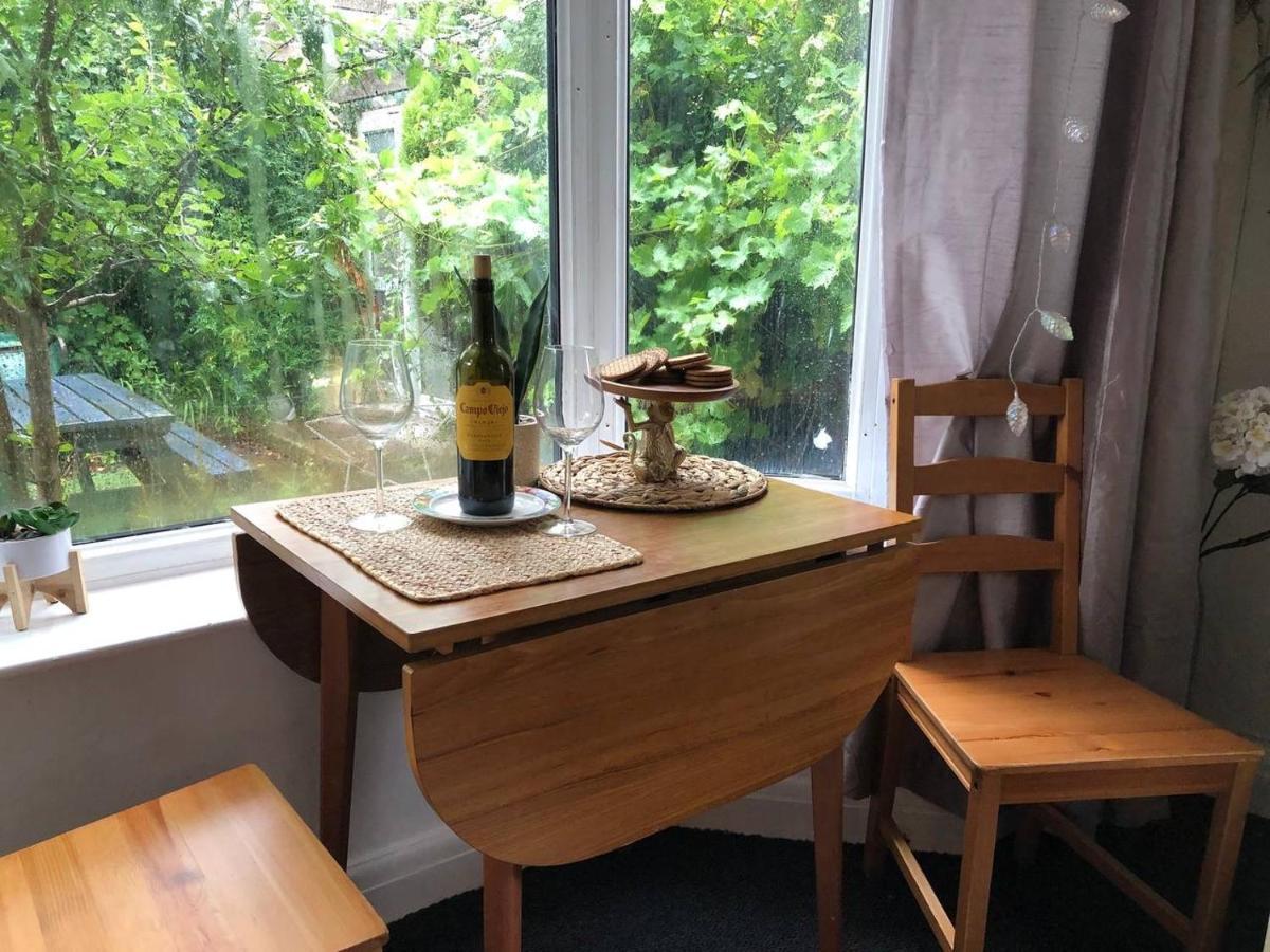 Appartement Private Studio Flat Great Location In *