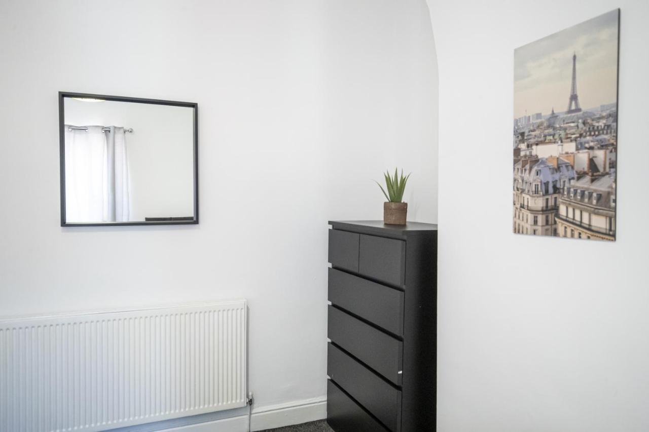 Rutland House 10 Mins From City Ctr 4-bedroom House