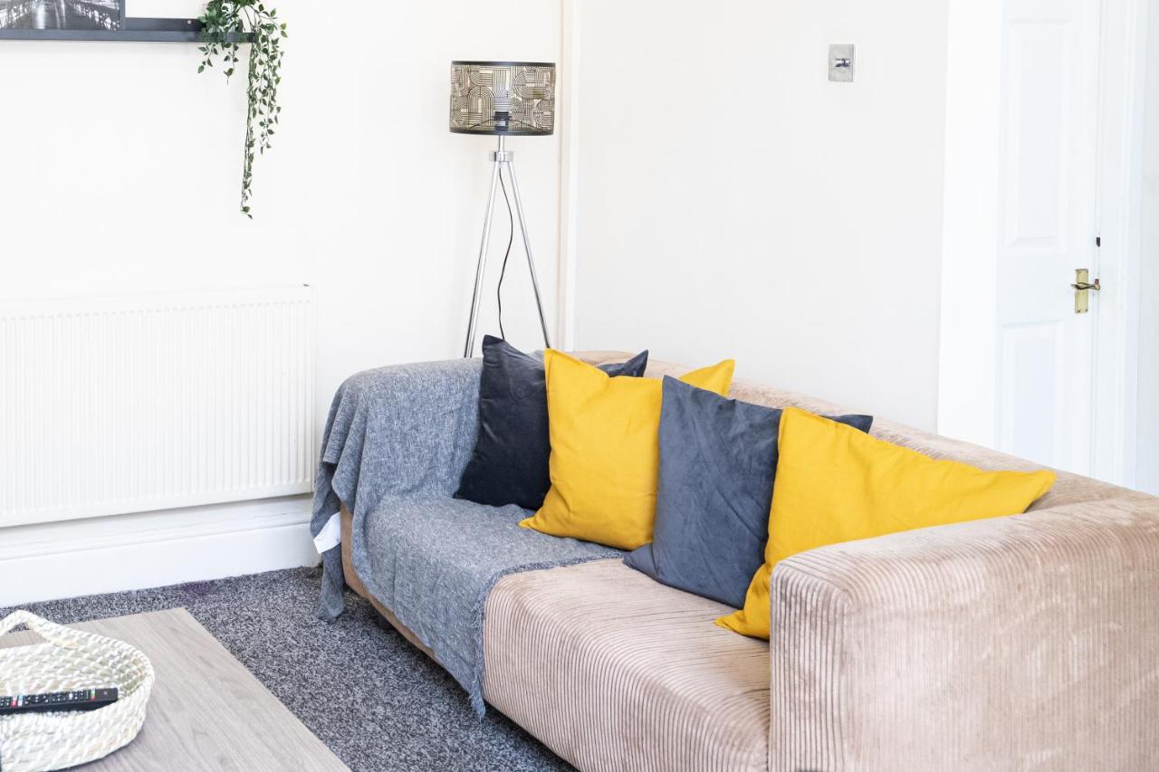 Rutland House 10 Mins From City Ctr 4-bedroom House *
