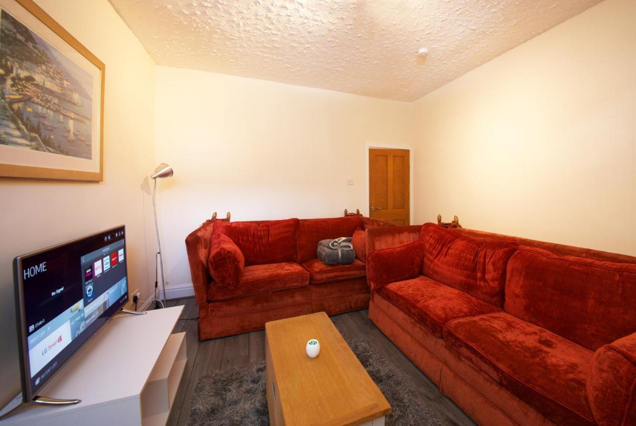 Crystal House 10min To Centre Ideal For Work And Leisure