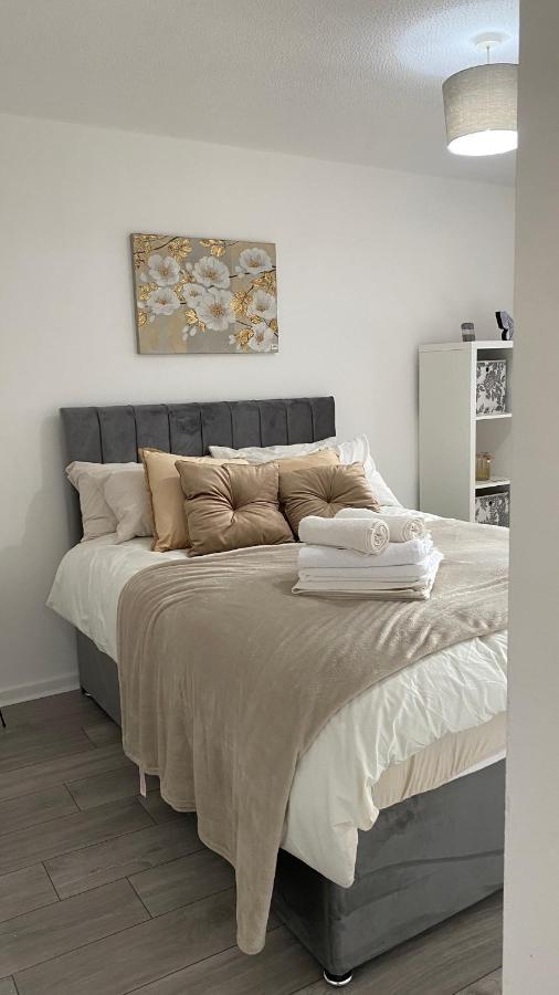 Vakantiehuis Bv Luxury Spacious 3 Bedroom House At Isaac Close Manchester