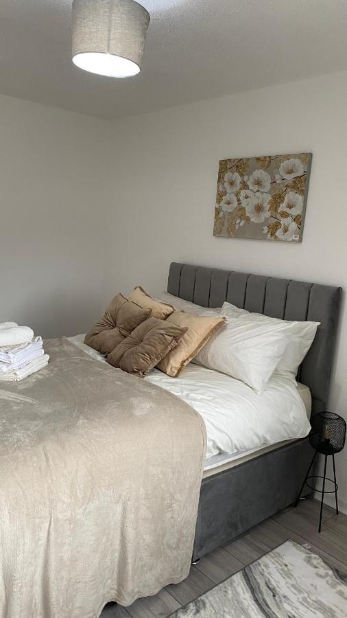 Vakantiehuis Bv Luxury Spacious 3 Bedroom House At Isaac Close *