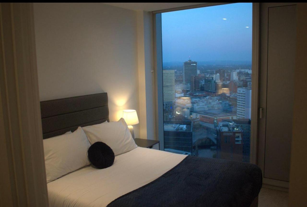 Luxury 2 Bedroom , View Apartment