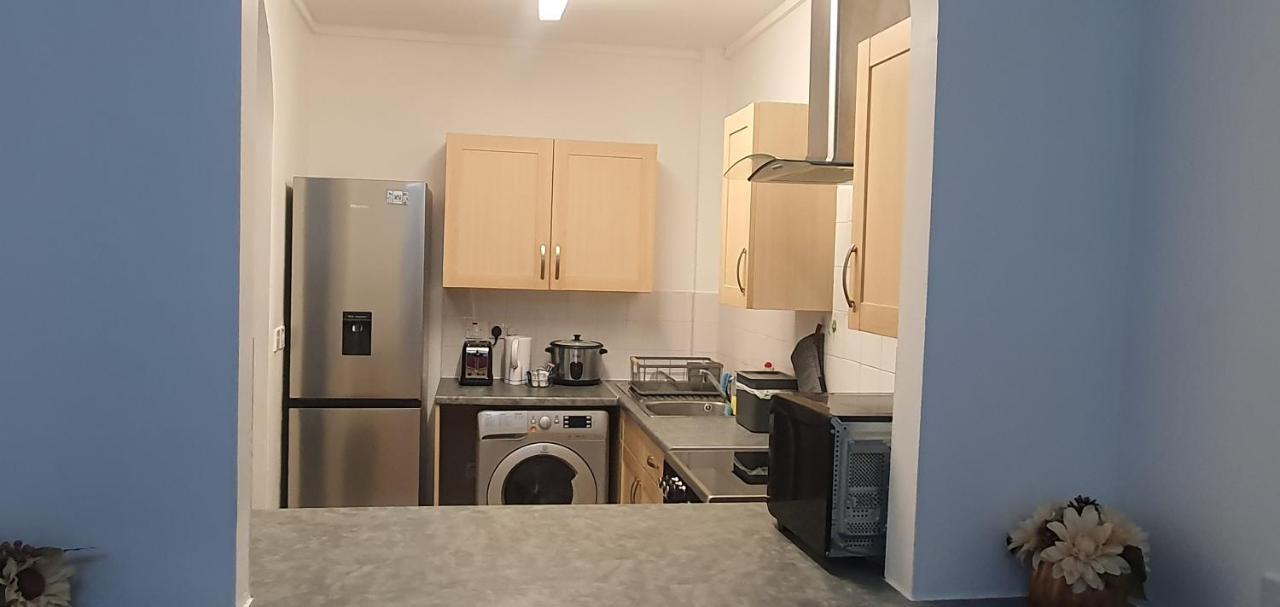Appartement Entire Rental, Easy Reach To Etihad Stadium Manchester