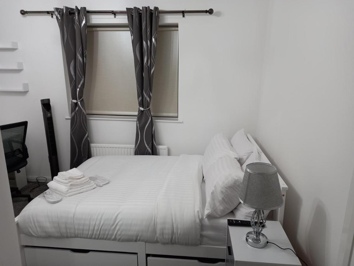 Garswood Road House Homestay Manchester
