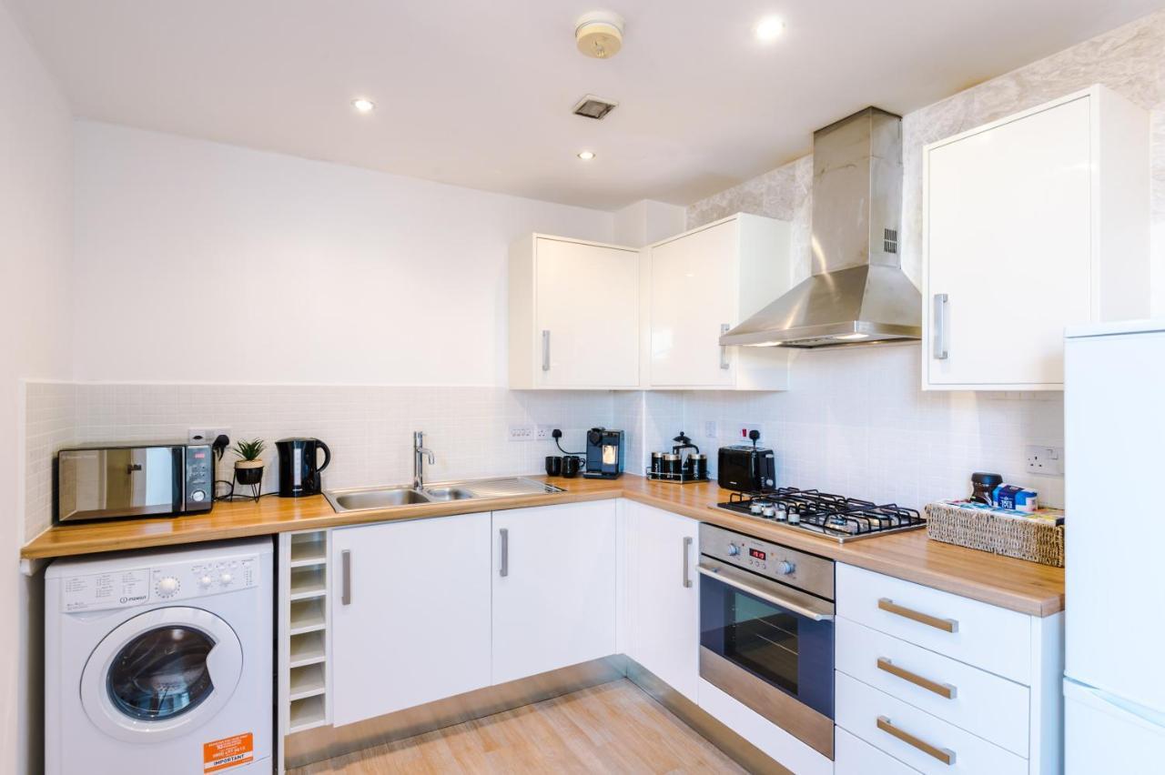 3 Bedroom Hosted By Mcr Dens * Manchester