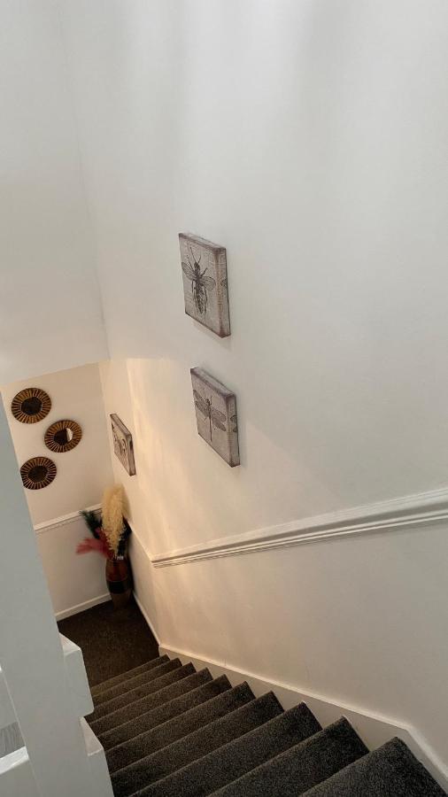 Bv Luxury Spacious 3 Bedroom House At Isaac Close
