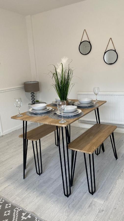 Bv Luxury Spacious 3 Bedroom House At Isaac Close Holiday home