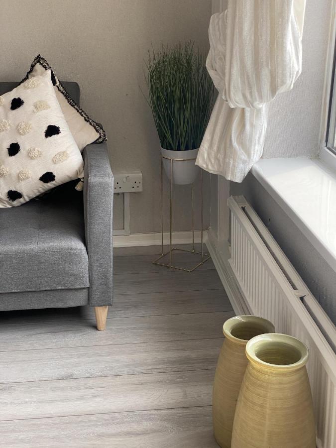 Bv Luxury Spacious 3 Bedroom House At Isaac Close *