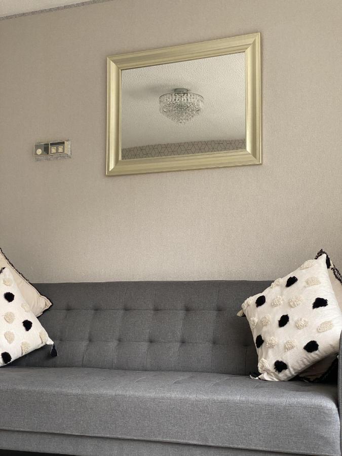 Bv Luxury Spacious 3 Bedroom House At Isaac Close