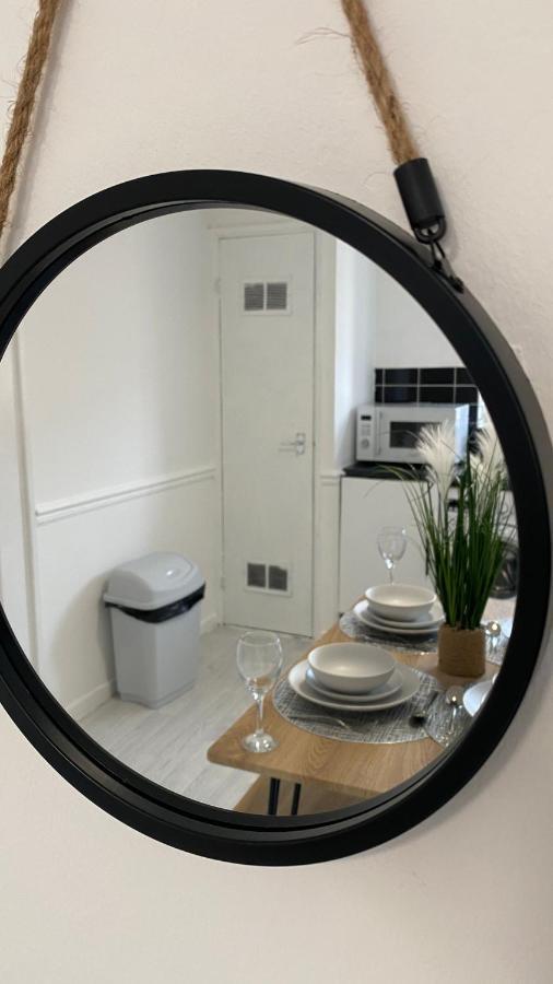 Bv Luxury Spacious 3 Bedroom House At Isaac Close *