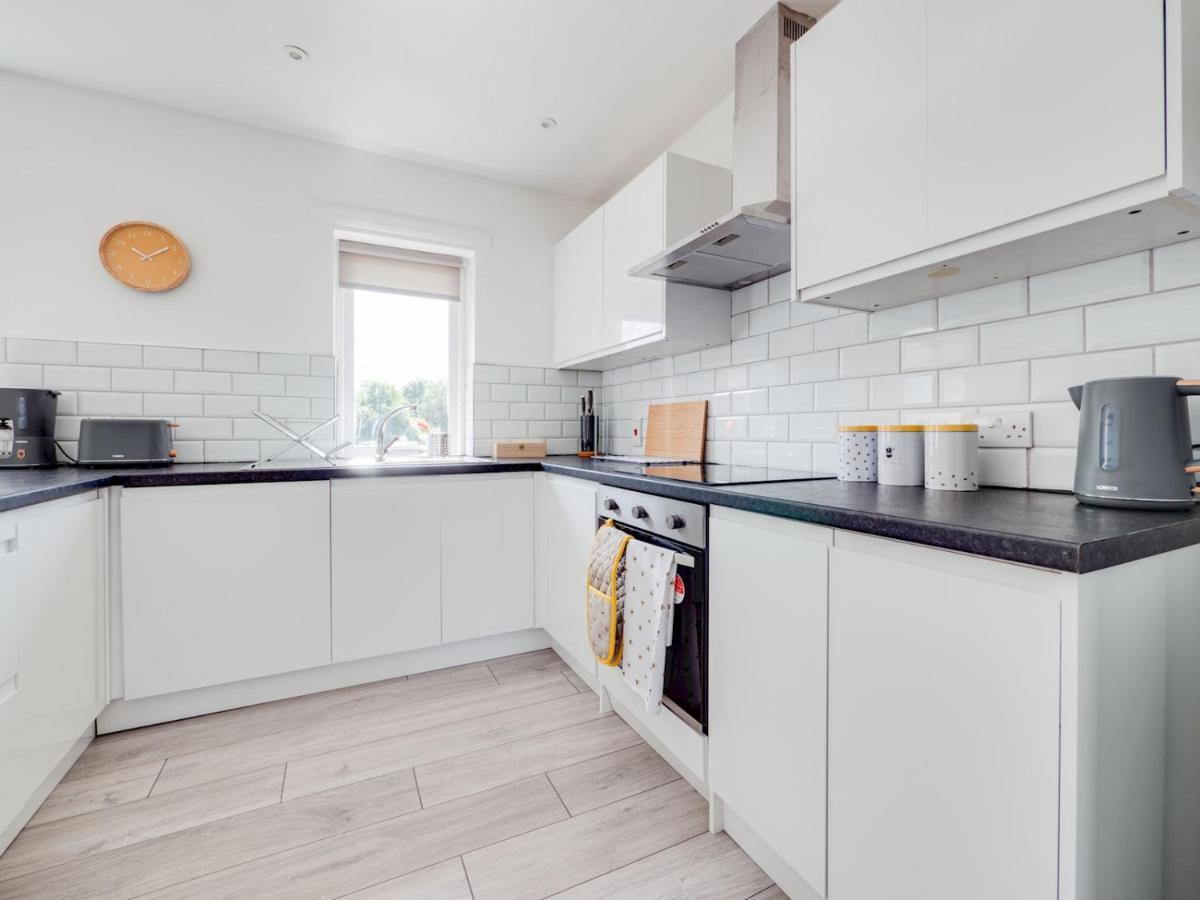 Pass The Keys Lovely 3 Bedroom Golf Club And Parking Vakantiehuis *