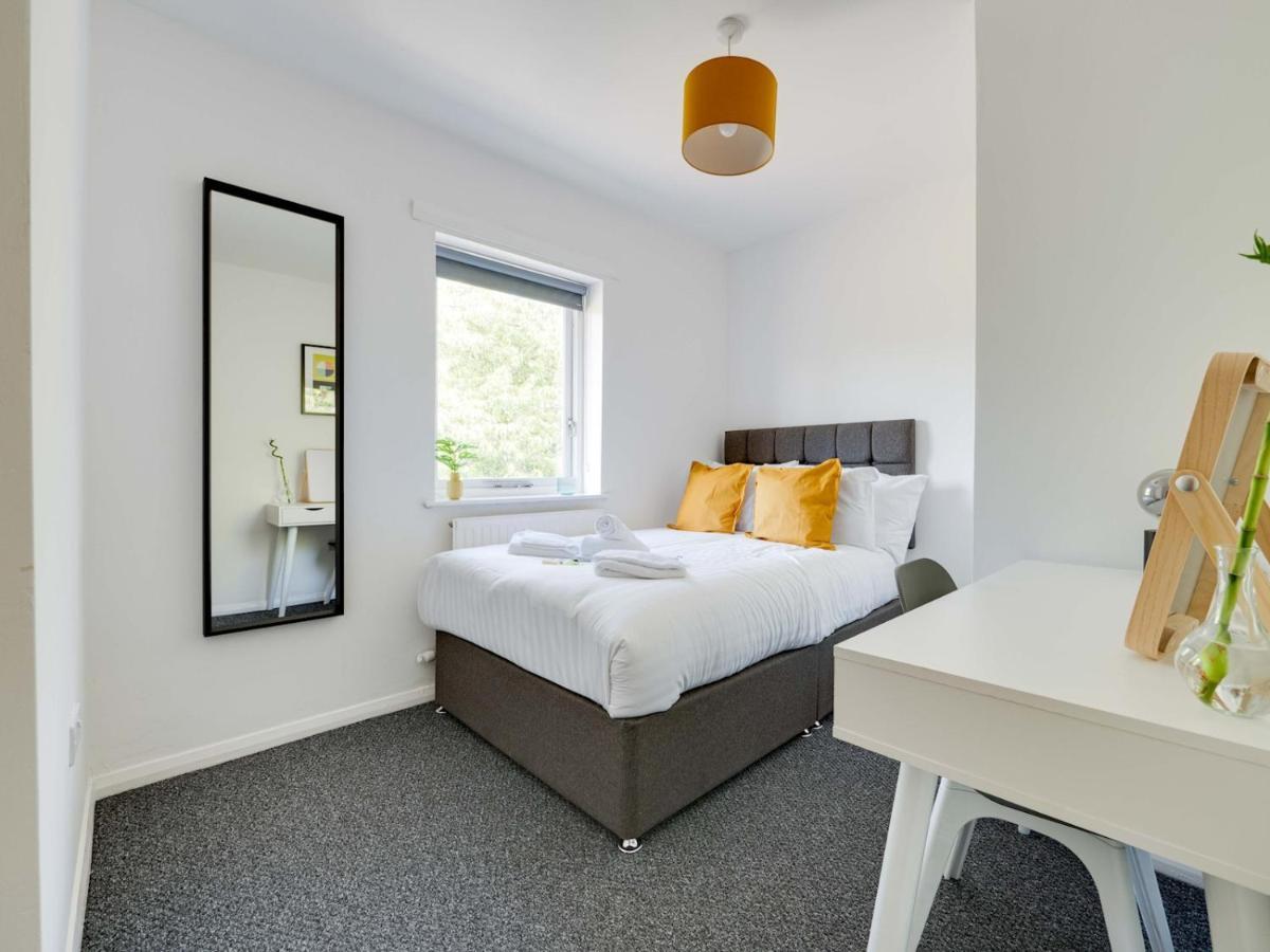 Pass The Keys Lovely 3 Bedroom Golf Club And Parking *