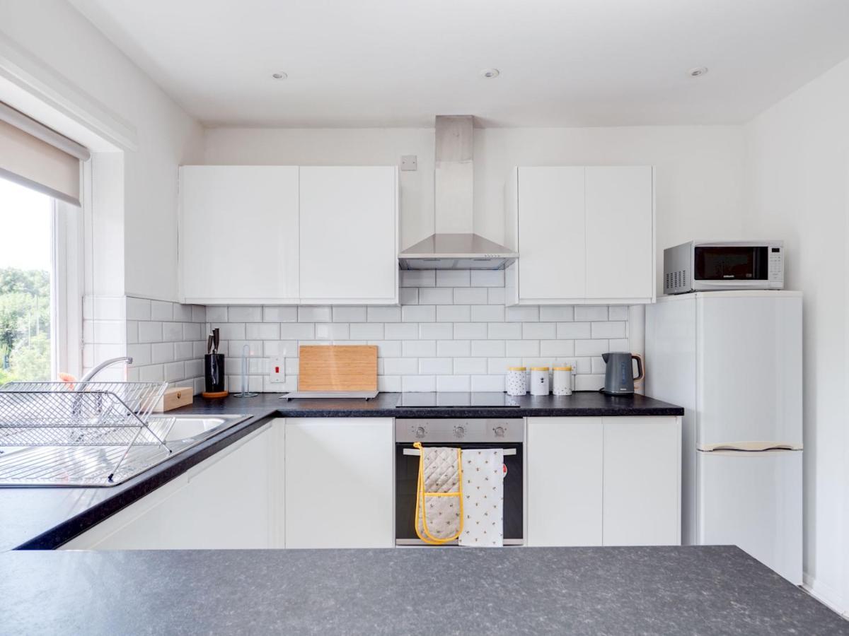 Pass The Keys Lovely 3 Bedroom Golf Club And Parking Vakantiehuis Manchester