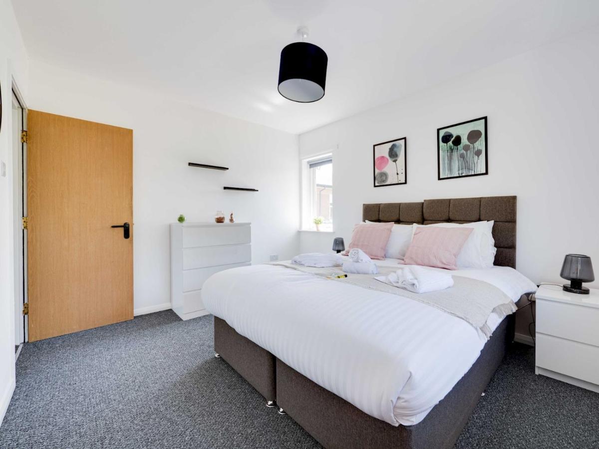 Vakantiehuis Pass The Keys Lovely 3 Bedroom Golf Club And Parking