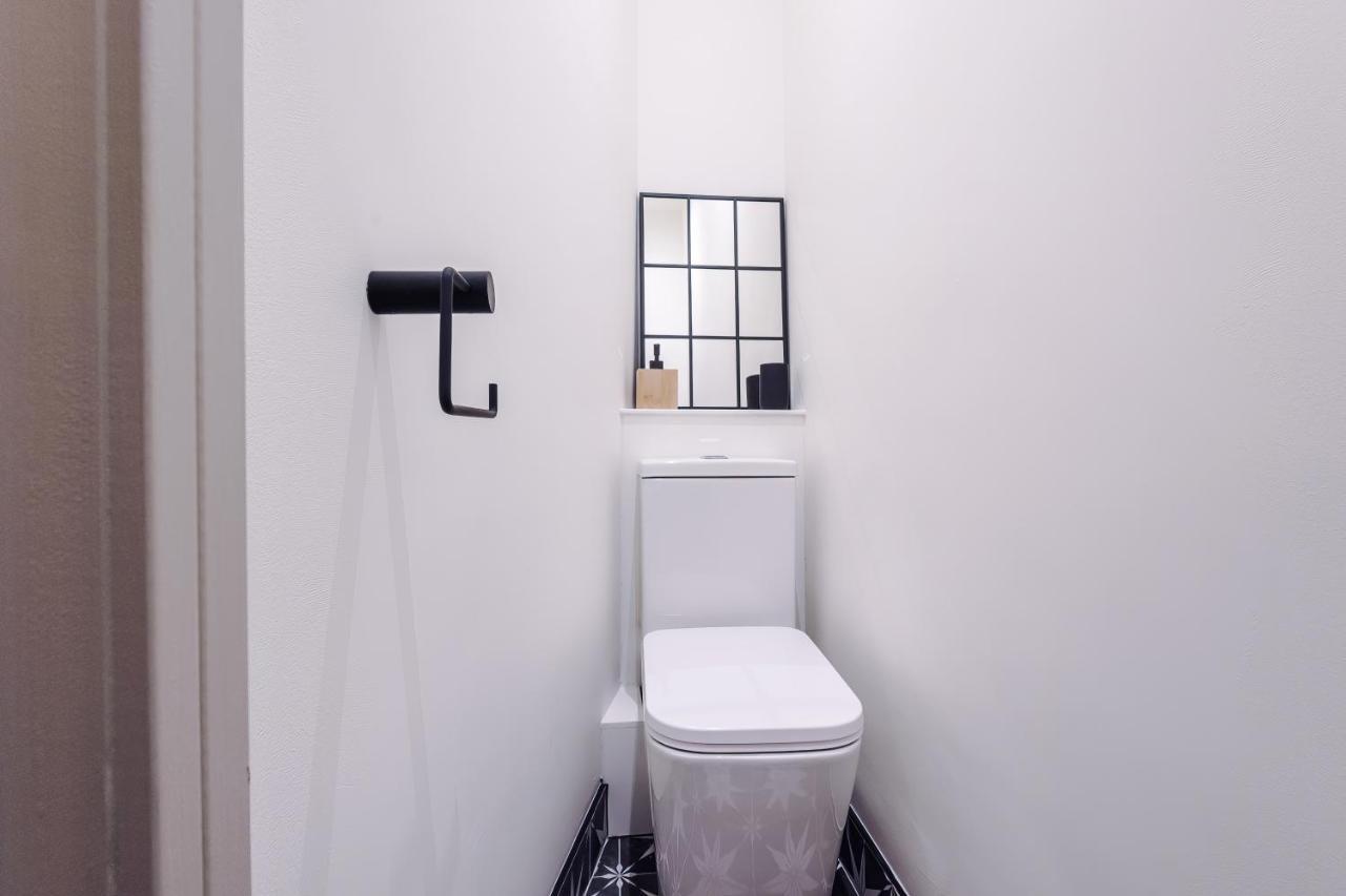 Four Bedroom Urban Hosted By Mcr Dens Vakantiehuis *