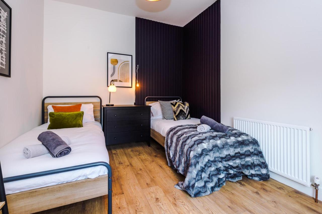 Four Bedroom Urban Hosted By Mcr Dens Vakantiehuis Manchester