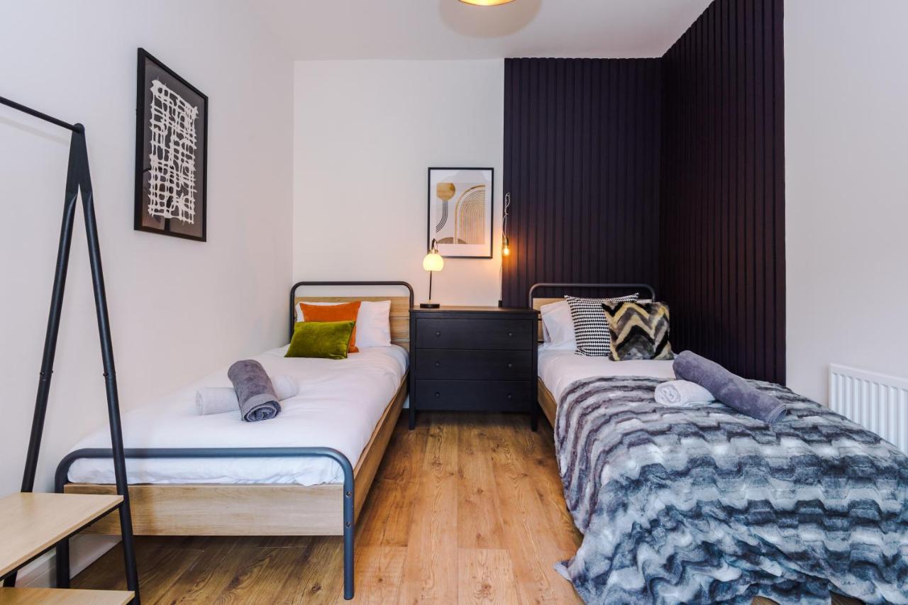 Four Bedroom Urban Hosted By Mcr Dens Vakantiehuis Manchester