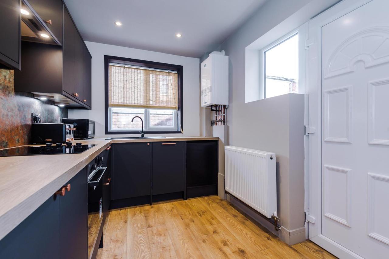 Four Bedroom Urban Hosted By Mcr Dens Vakantiehuis
