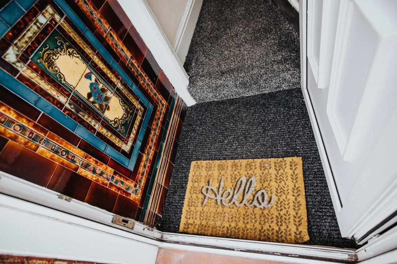 Jetson House - Luxury 4-bed With King Size Bedroom Near Etihad Holiday home Manchester