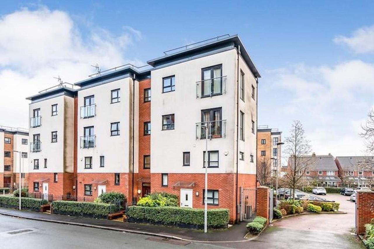 Modern & Stylish - Whyte Place Salford Apartment Manchester