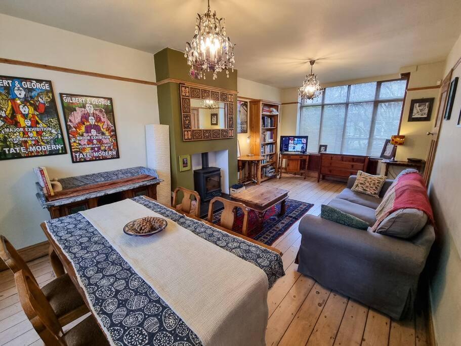 Holiday home 3-bedroom House In Chorlton Full Of Character *