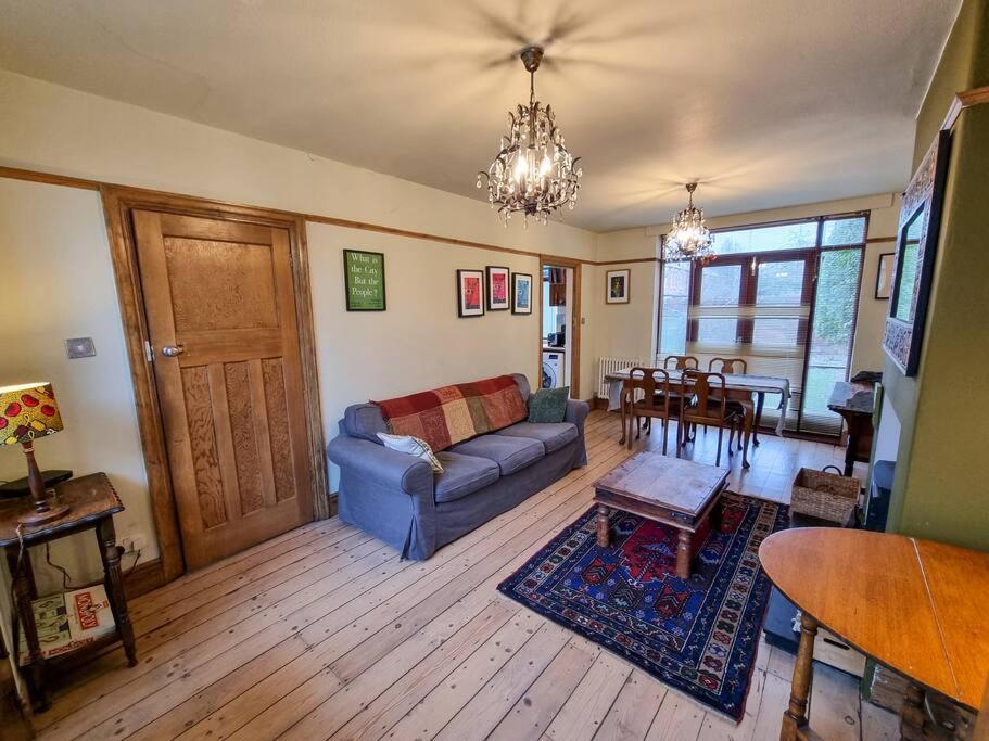 Holiday home 3-bedroom House In Chorlton Full Of Character *