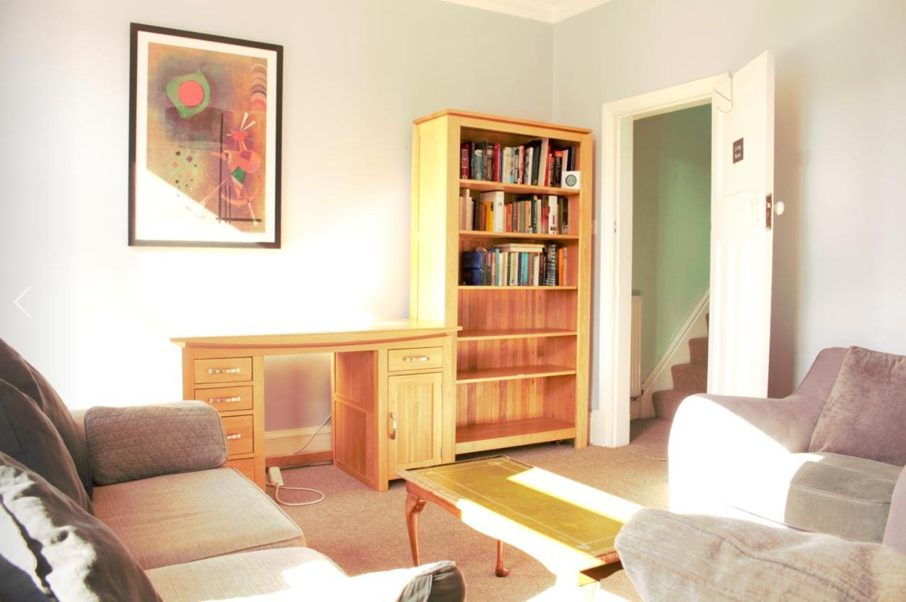 2 - Chic Private Near City Centre *