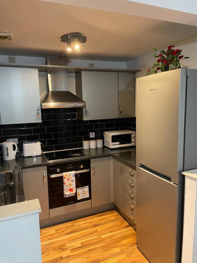 Apartment Abbys Free Street Parking Subject To Availability *