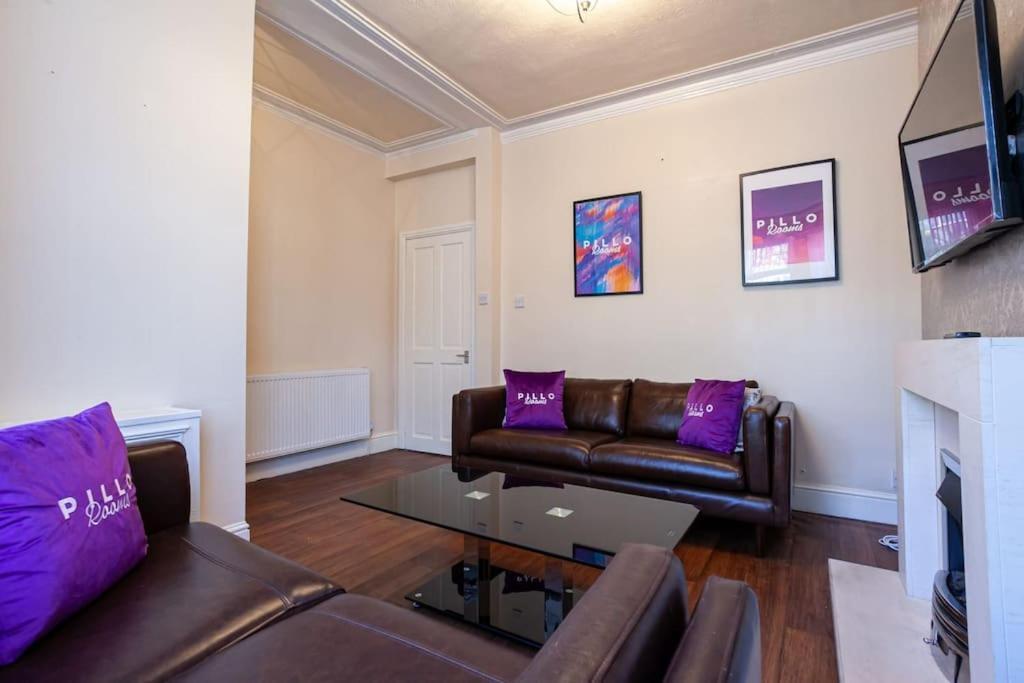 Holiday home Pillo - Spacious Cosy 2 Bedroom House By Bridgewater Canal Manchester